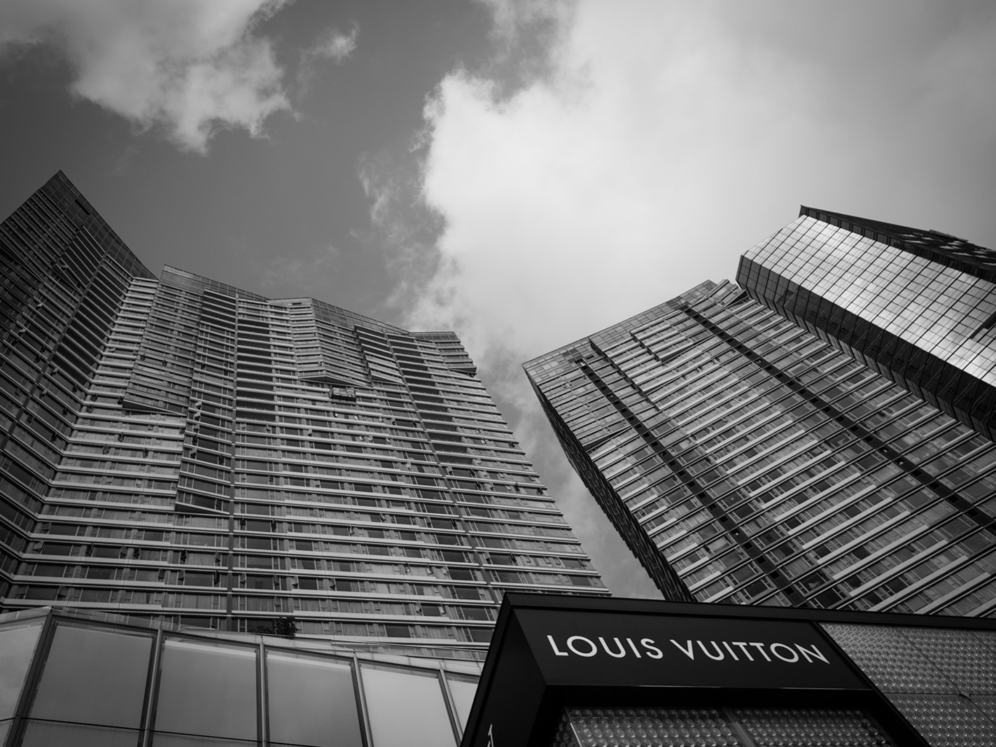 Louis Vuitton Hong Kong